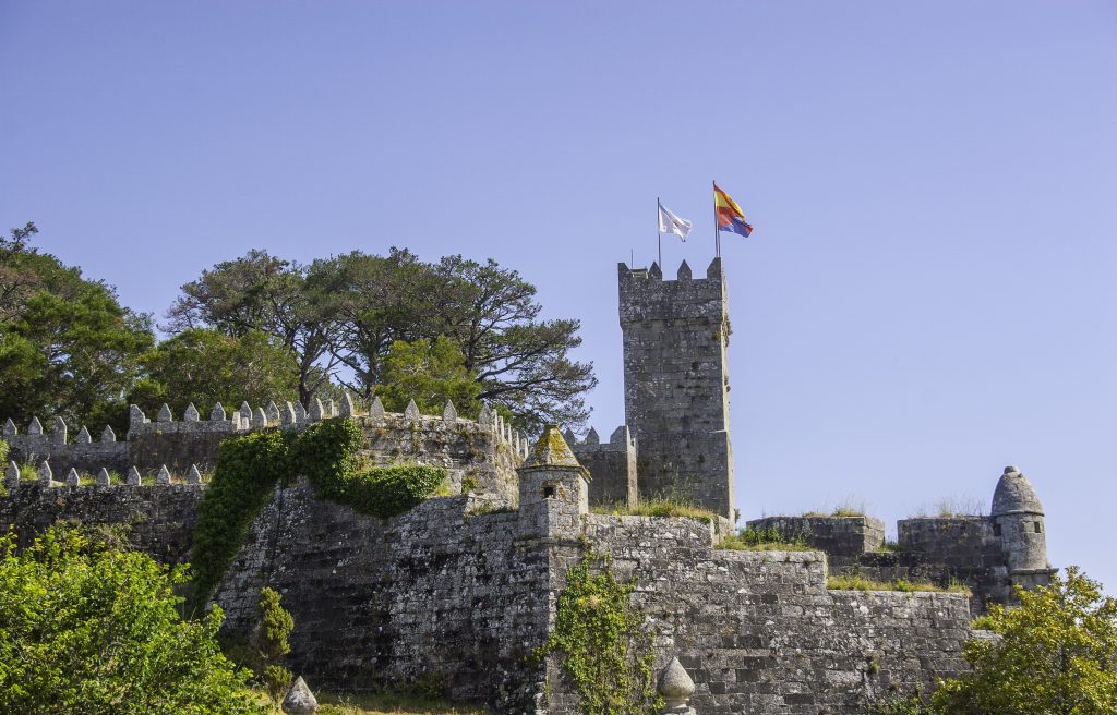 Bayona Fortress of monterreal